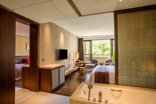 Hotel Crowne Plaza Xishuangbanna Parkview