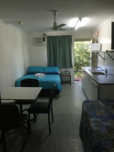 Oakridge Motel Tourist Park