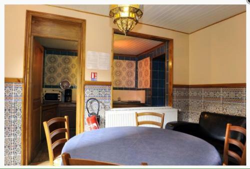 Hostal Chambre D'h�tes Restaurant Anzi