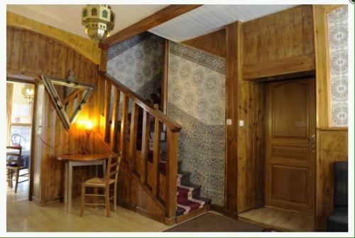 Hostal Chambre D'h�tes Restaurant Anzi