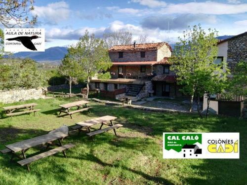 Albergue Col�nies Cad�