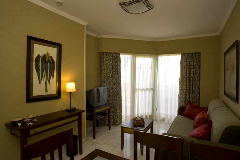 Hotel Holiday World Resort