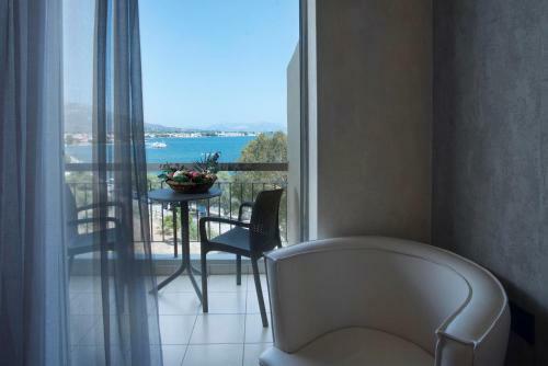 Stefania Beach Hotel