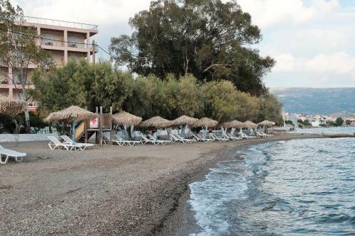 Stefania Beach Hotel