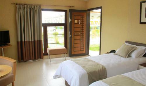 Hotel Paradise Investment Resort