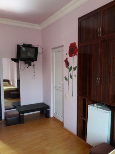 Hostal The White House