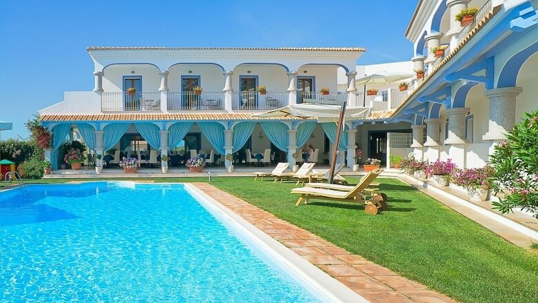 Diana Hotel