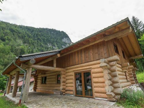 Holiday Home Haus In Den Alpen 1