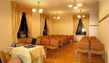 Hotel Lezno Palace Airport