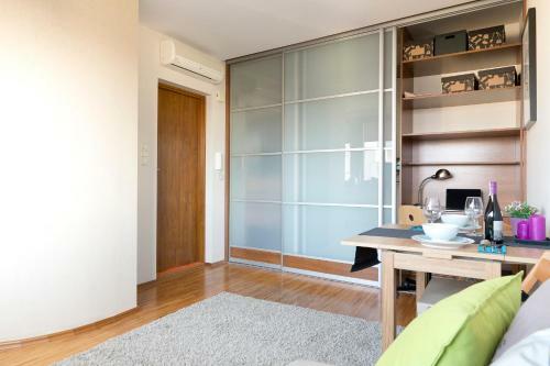 Apartamento Modern Studio City Center