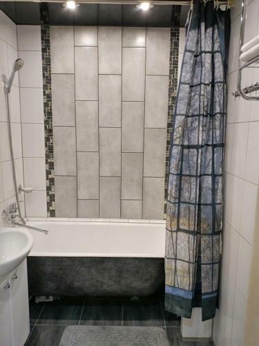 Apartment Tushkanova 5