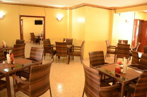 Upperhill Blueberry Hotel
