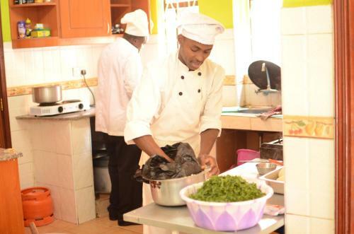 Upperhill Blueberry Hotel