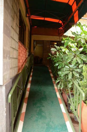 Upperhill Blueberry Hotel
