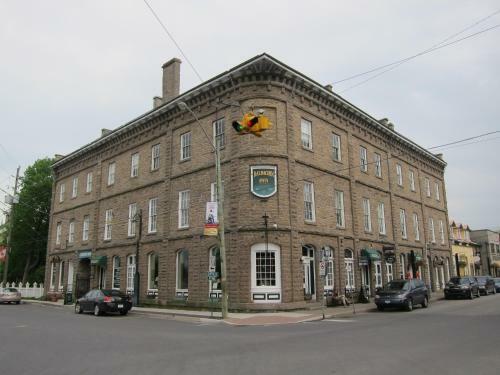 Posada Baldachin Inn