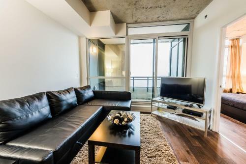 Apartamento Gladstone Suites - Toronto Central