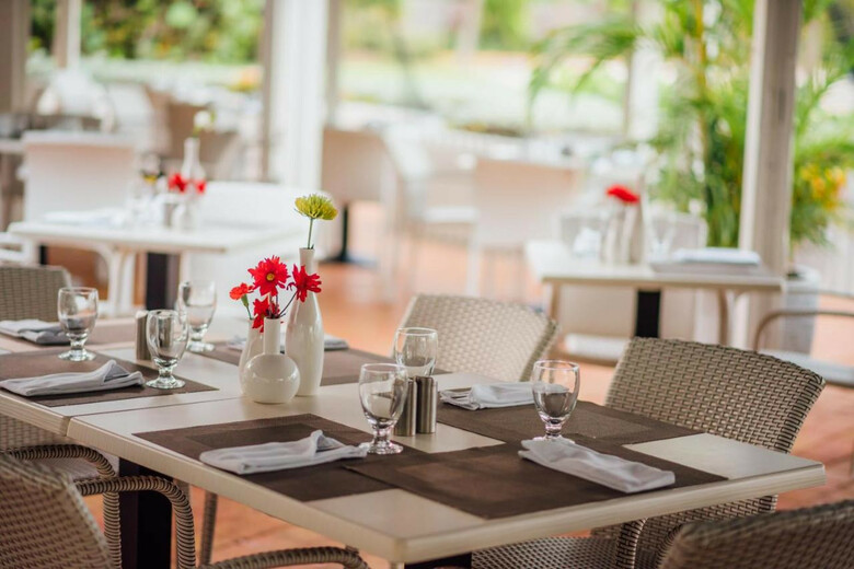 Hotel Renaissance Wind Creek Aruba Resort