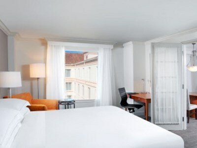 Hotel Hilton Naples