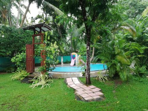 Bed & Breakfast Manik Villa