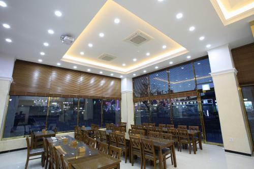 Diamond Tourist Hotel