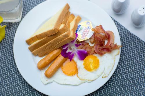 Lemongrass & Ginger Hotel