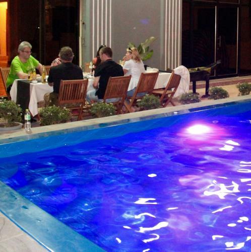Lemongrass & Ginger Hotel