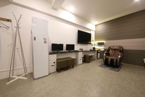 Look Motel