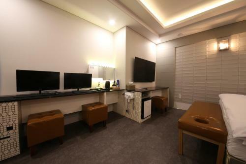 Look Motel