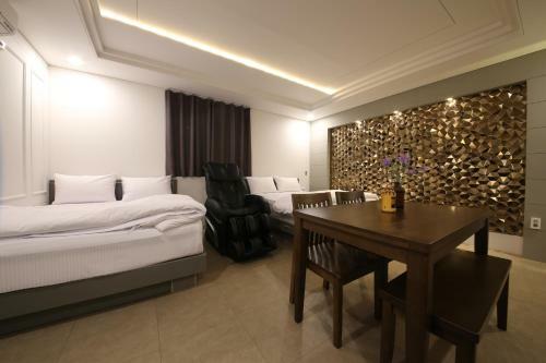 Look Motel