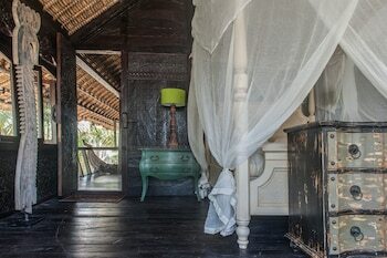 Most Exotic Beachfront Villa Keong
