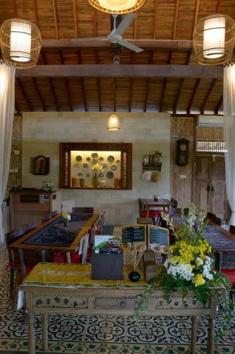 Hotel Warisan Heritage Resort & Resto