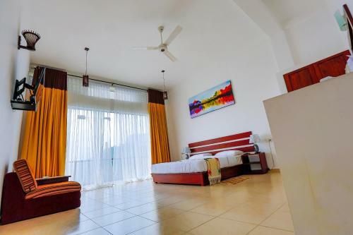 Hotel Thuruliya Lodge