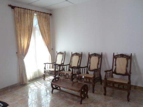 Posada Mayura Rest Inn