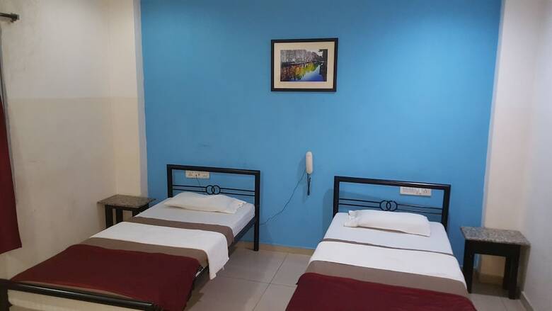 Hotel Deccan Comforts