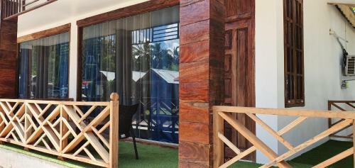 Hotel Pellicon Beach Resort