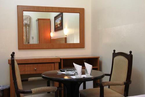 Al Ahrar Hotel