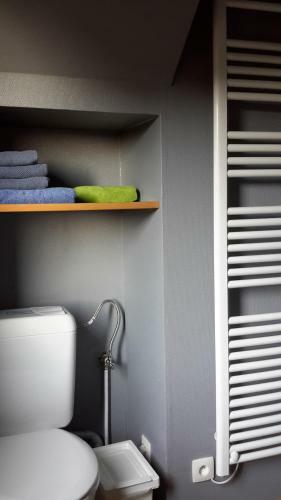 Hostal La Maison Brod�e
