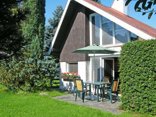 Villa Holiday Home Zhorska
