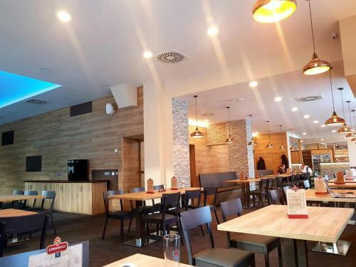 Hotel Sn??n�