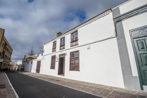 Hostal Casa Rural Arona