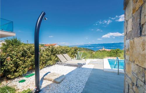 Three-bedroom Holiday Home Vrbnik With A Fireplace 08