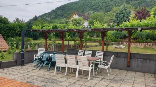 Hostal Szab� Pince Vend�gh�z