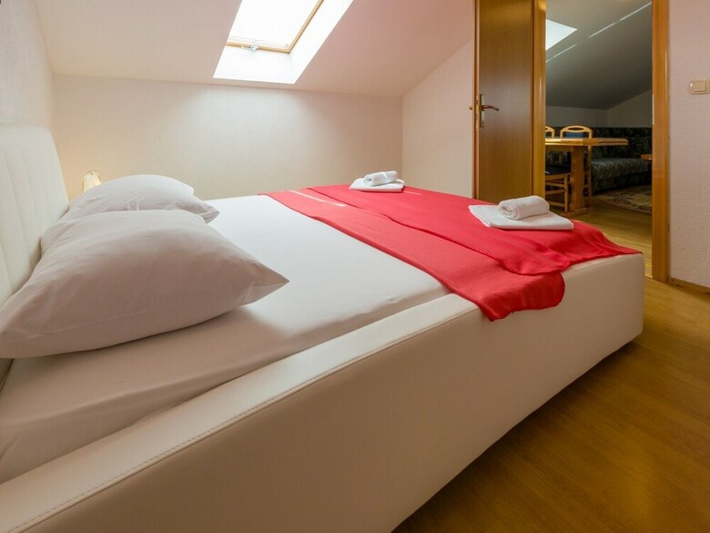 Apartments Mirela