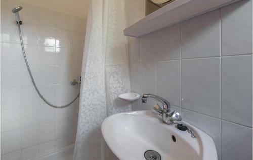 Apartment Kastelir III