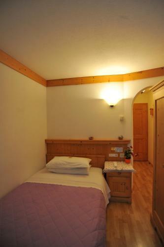 Hotel Albergo Garni' Laura