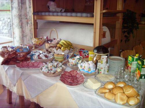 Hotel Albergo Garni' Laura