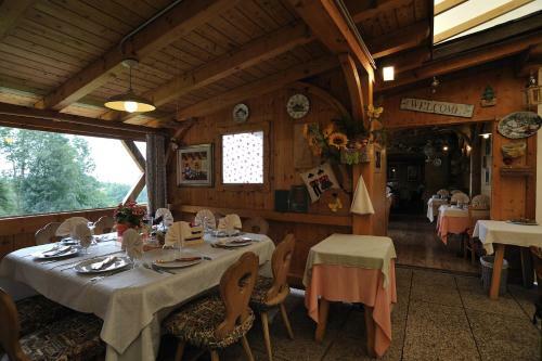 Hotel Albergo Garni' Laura