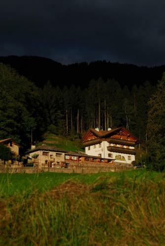 Hotel Albergo Garni' Laura