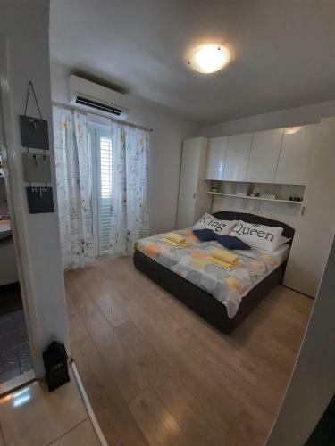 Luxury Apartments Makarana