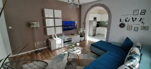 Luxury Apartments Makarana